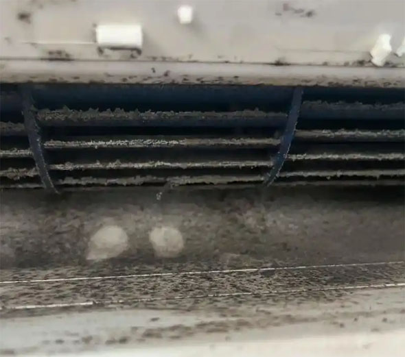 维西空调吹的风有股烧焦味是怎么回事